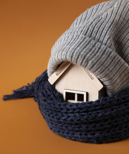 Hus insvept i skyddande halsduk